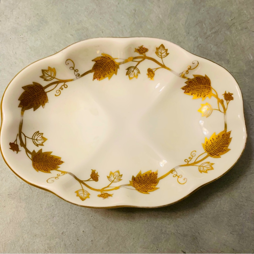 VTG Matson Porcelain Soap dish trinket dish Gold leaves white dish